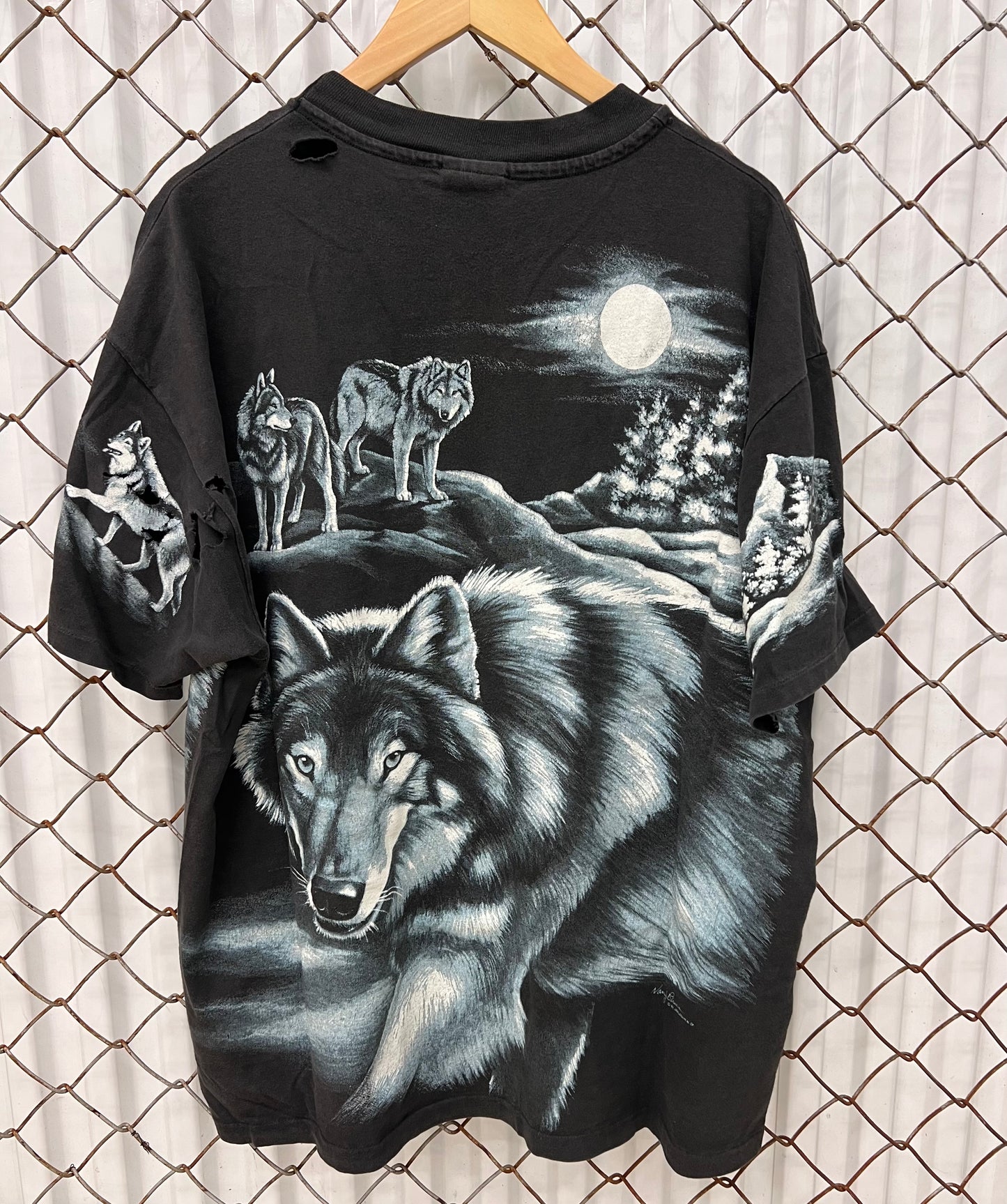 Vintage 1994 Nature Wolf Shirt