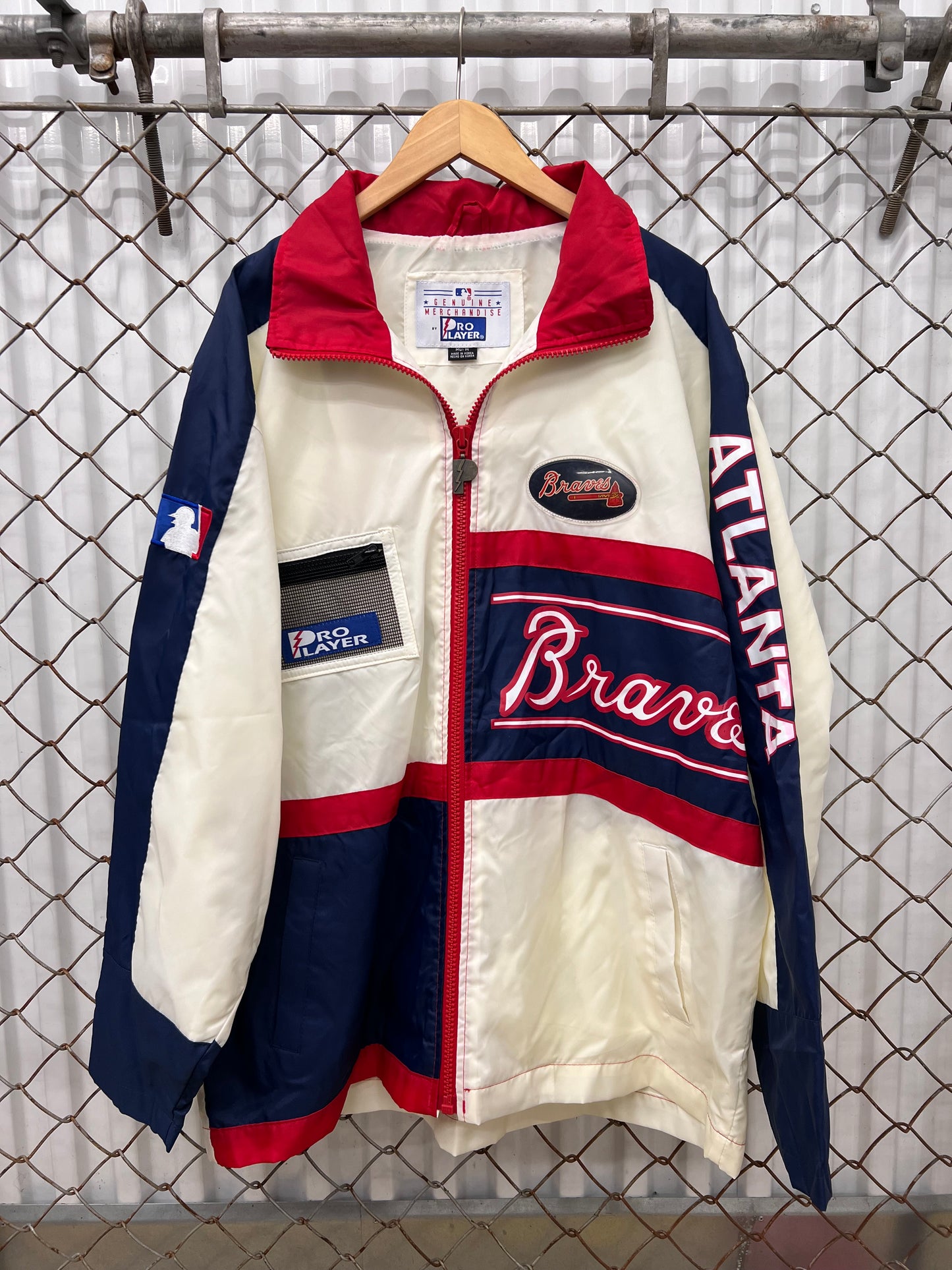 Vintage Atlanta Braves Pro Player Windbreaker Jacket