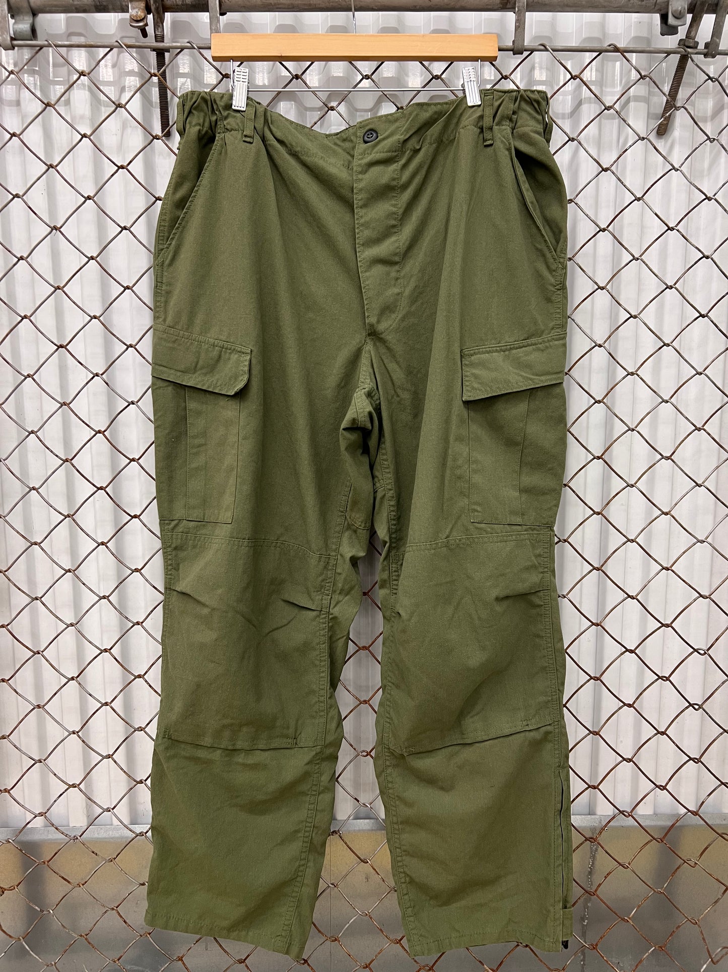Vintage 90s Dri Fire Olive Cargo Pants