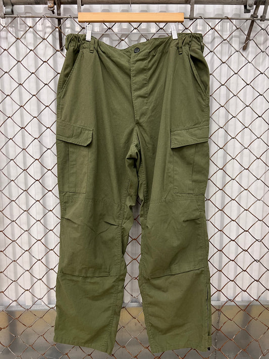 Vintage 90s Dri Fire Olive Cargo Pants