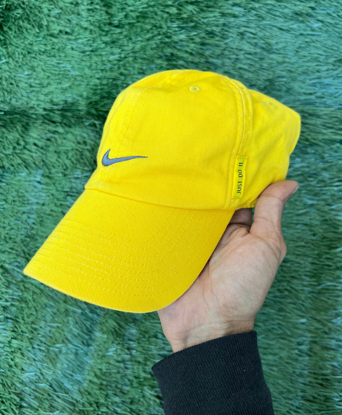Vintage 2000s Nike Strap Back Hat