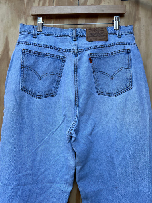 Women’s Vintage 90s orange tab Levi’s 950 relaxed tapered fit Size 16 34x32