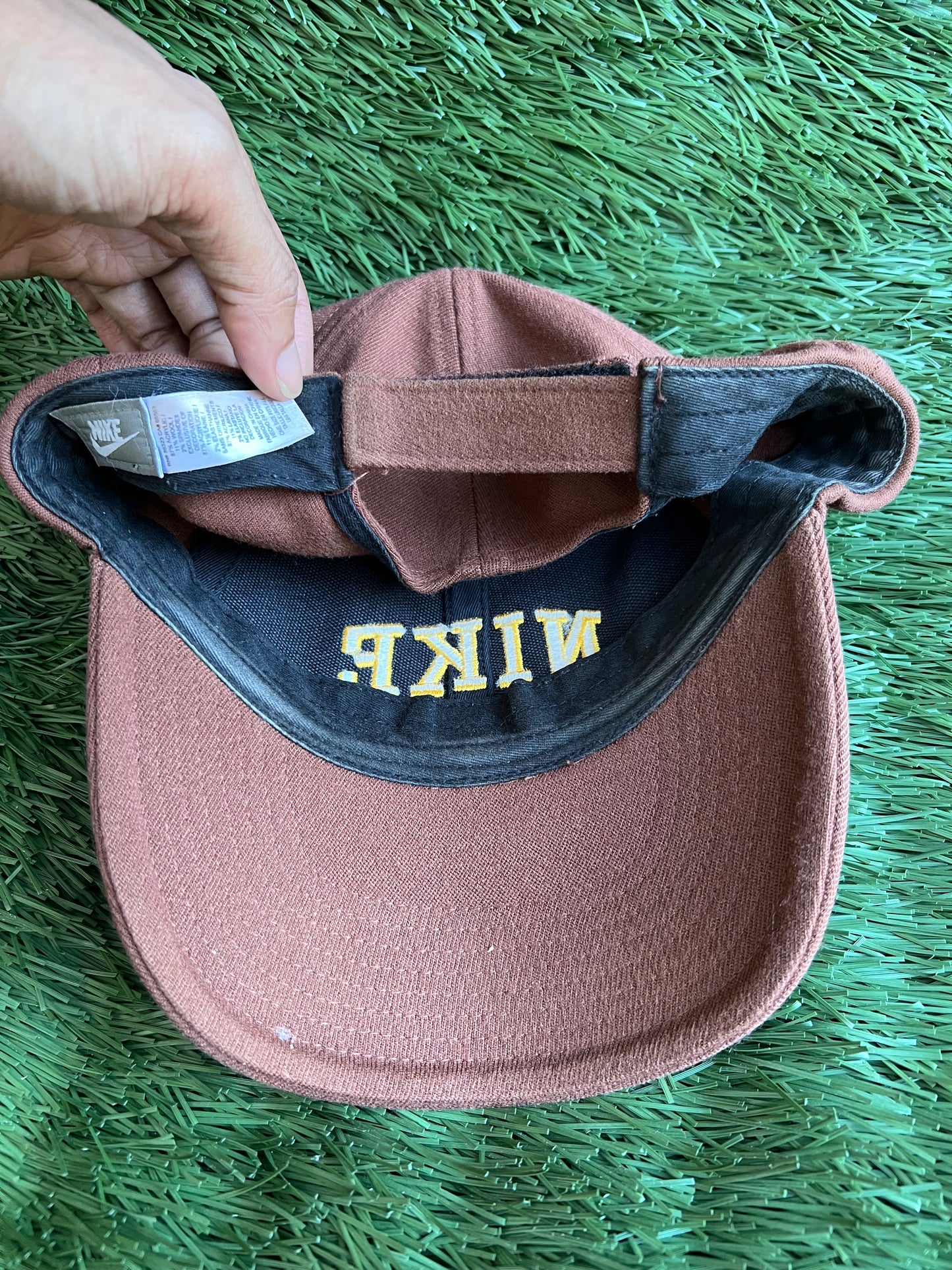 Vintage 2000s Nike Strap Back Hat