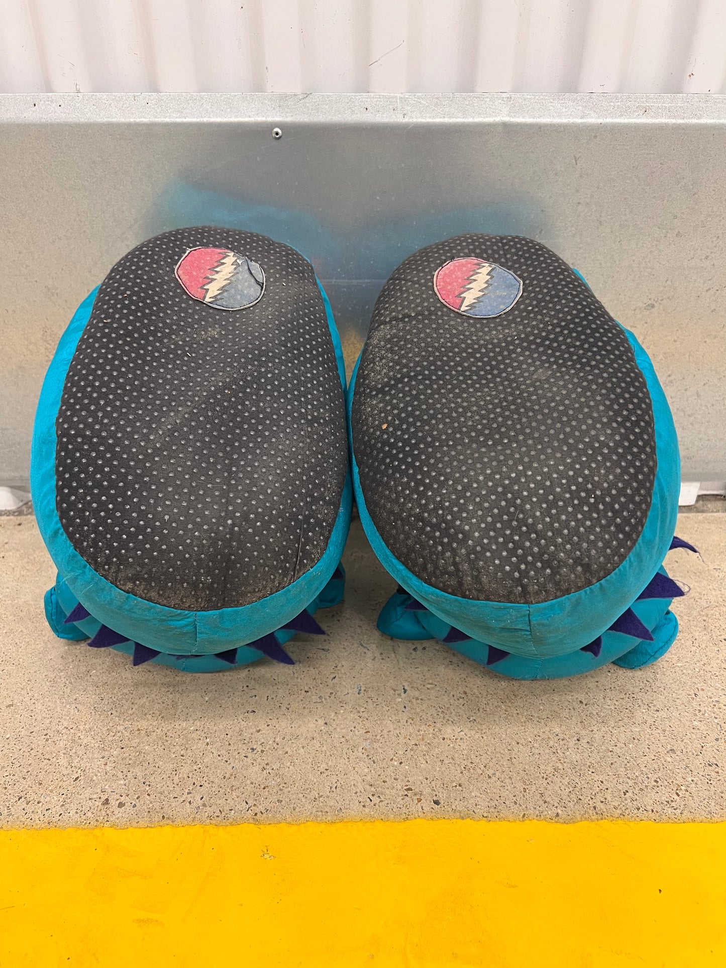 Vintage 1995 Grateful Dead Slippers