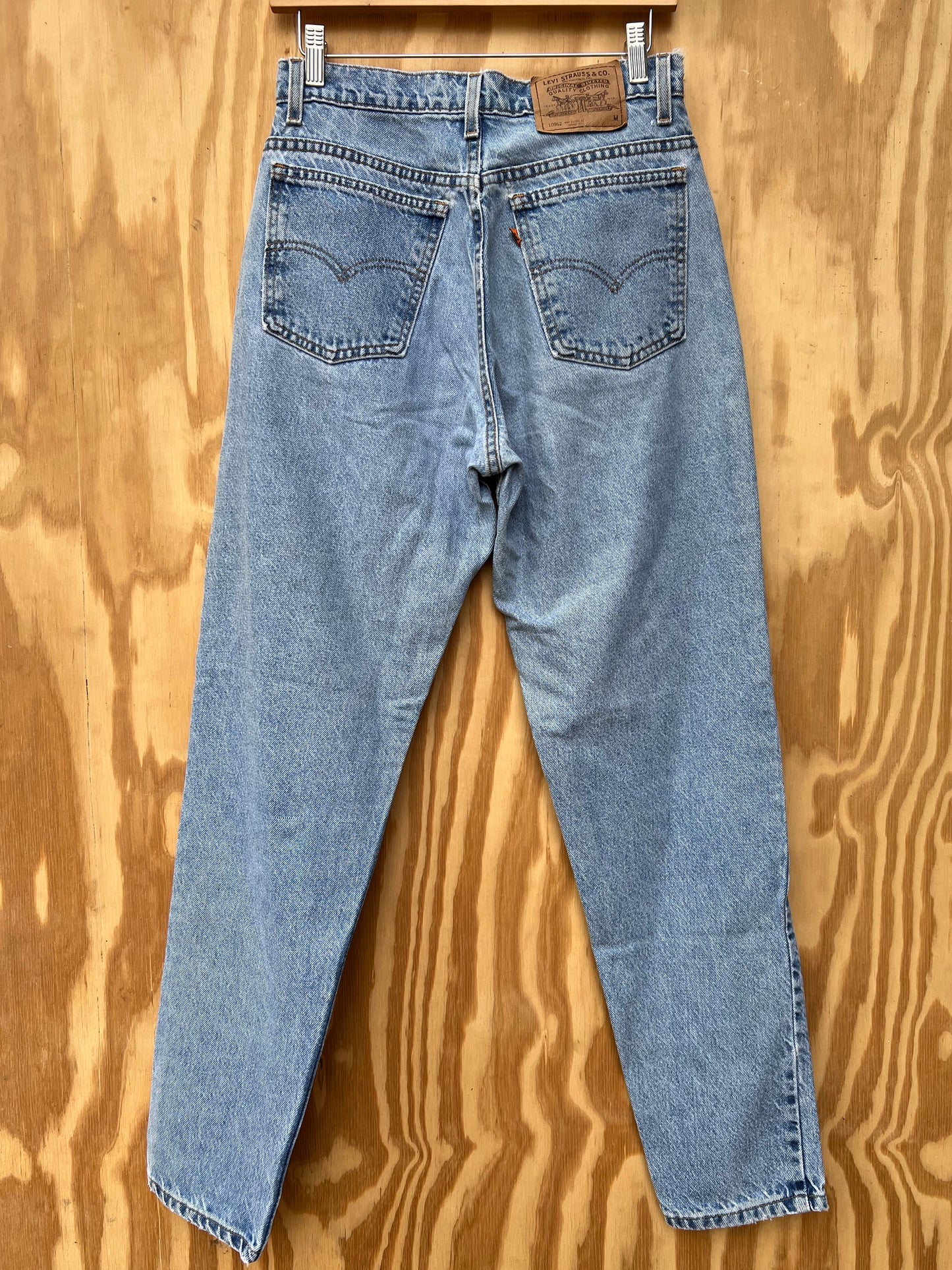 Women’s Vintage 962 Levi’s Orange Tab relaxed fit Size 9
