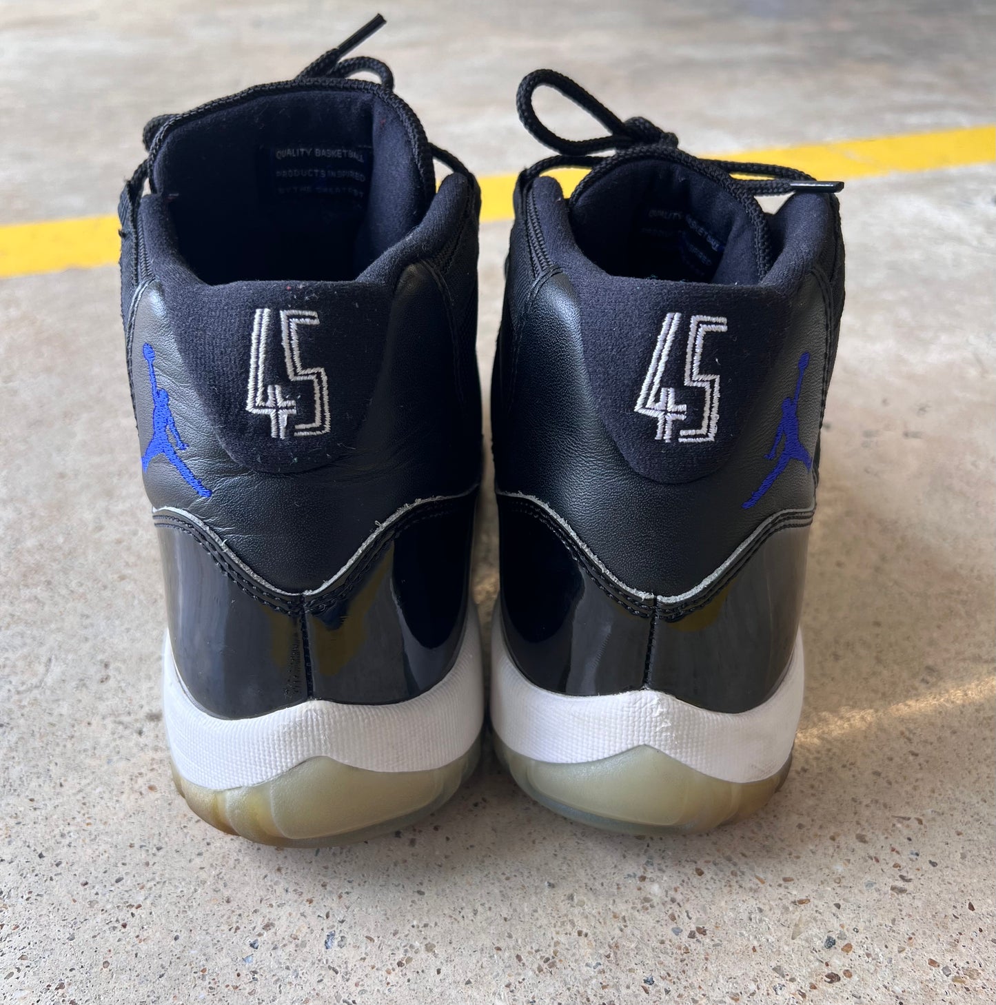 2016 Nike Air Jordan Space Jam Retro 11