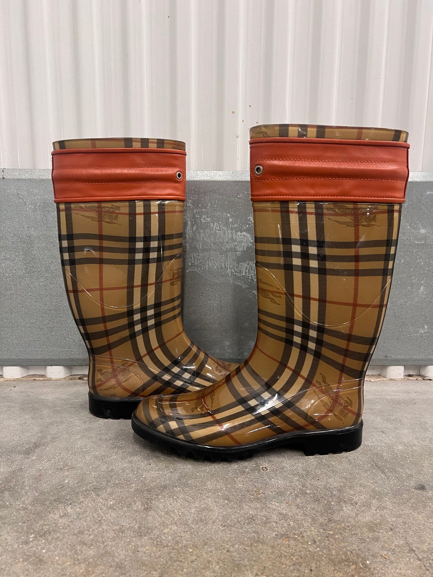 Women's Burberry Wharton Rainboots