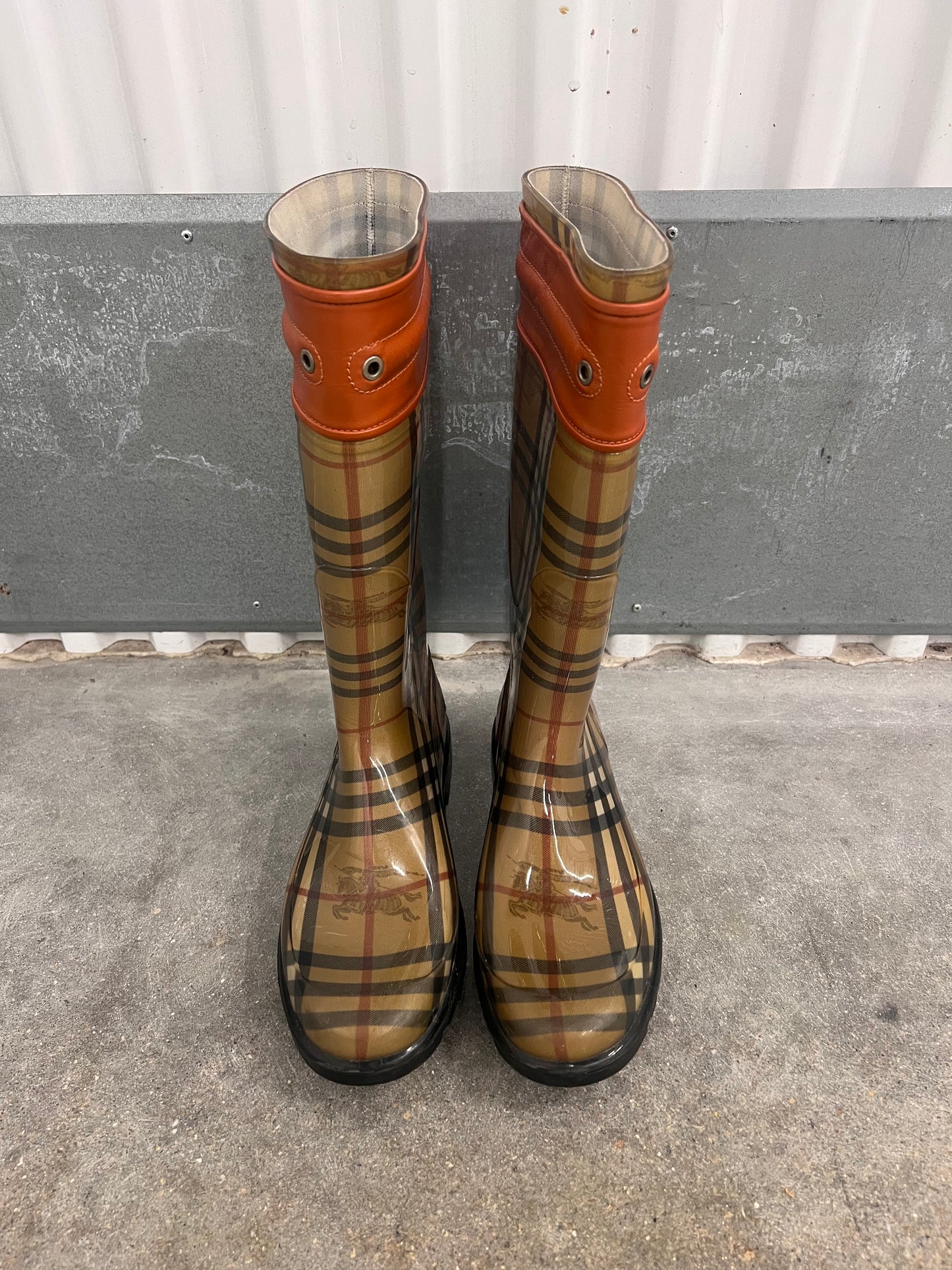 Women's Burberry Wharton Rainboots