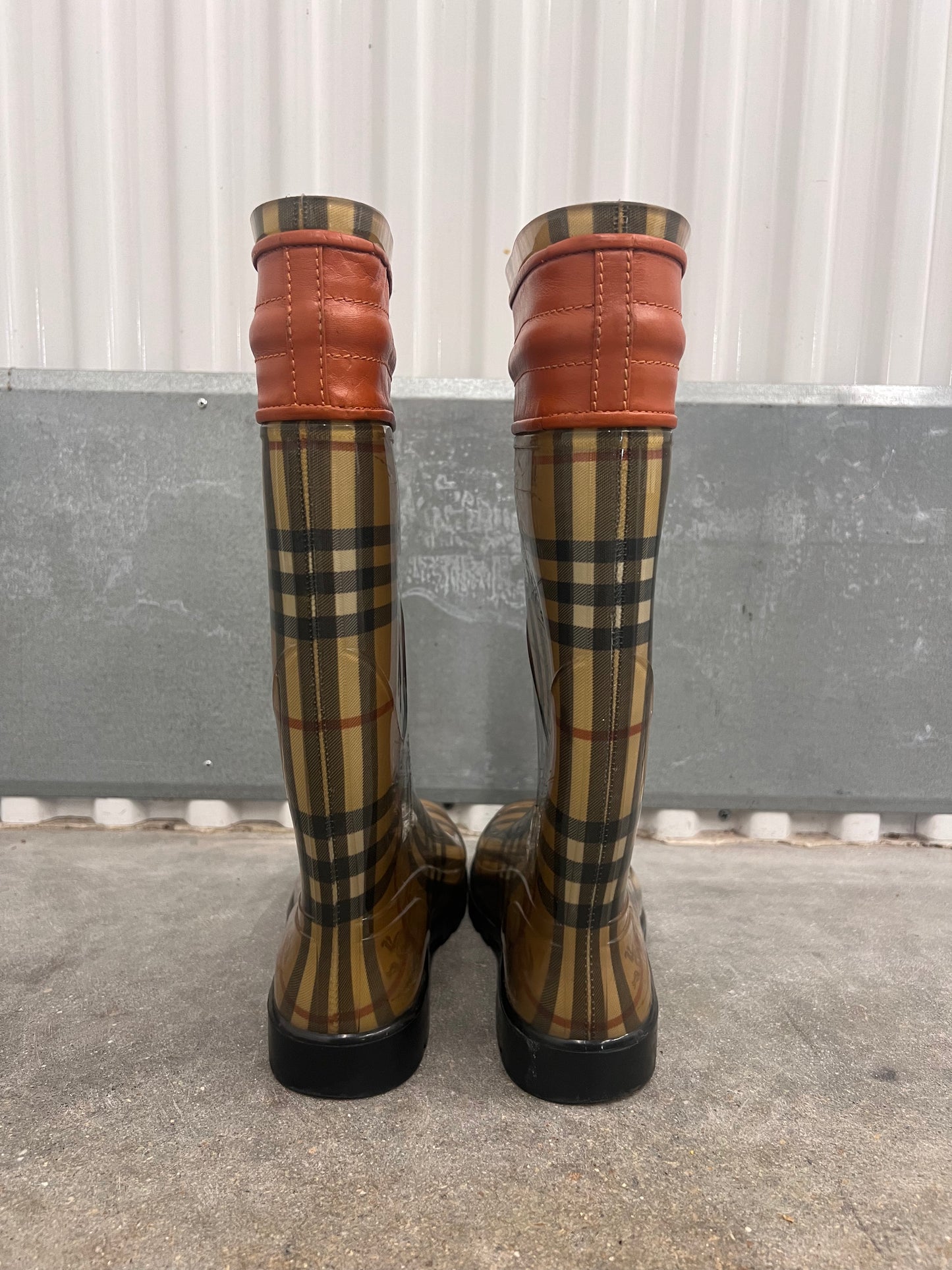 Women's Burberry Wharton Rainboots